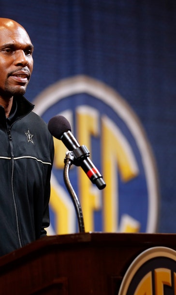 Stackhouse enters 1st season at Vandy with revamped roster